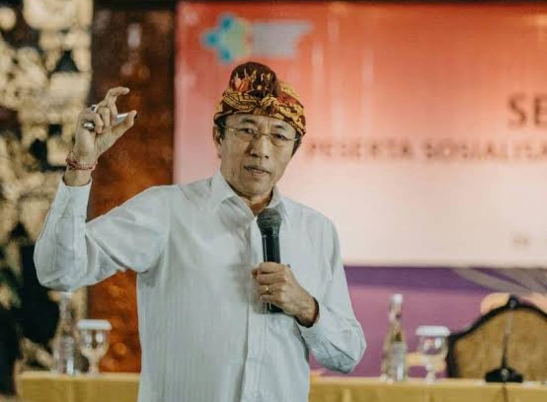kebijakan-gubernur-koster-bagi-ppdn-bisa-vaksin-di-wantilan-dprd-dan-harga-swab-tes-diturunkan