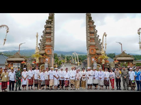 peresmian-fasilitas-kawasan-suci-pura-agung-besakih