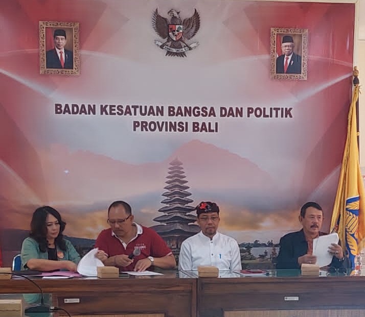 badan-kesbangpol-bali-laksanakan-rapat-evaluasi-petunjuk-teknis-sipanduberadat