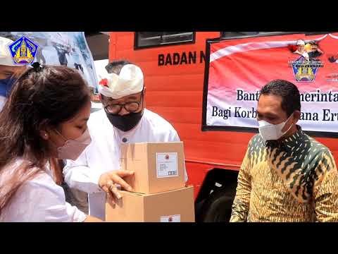 wagub-serahkan-bantuan-erupsi-gunung-semeru