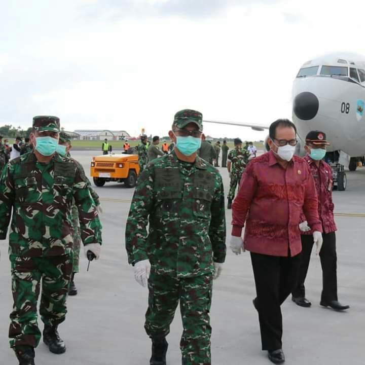wagub-bali-terima-bantuan-4000-apd-dari-bnpb-pusat