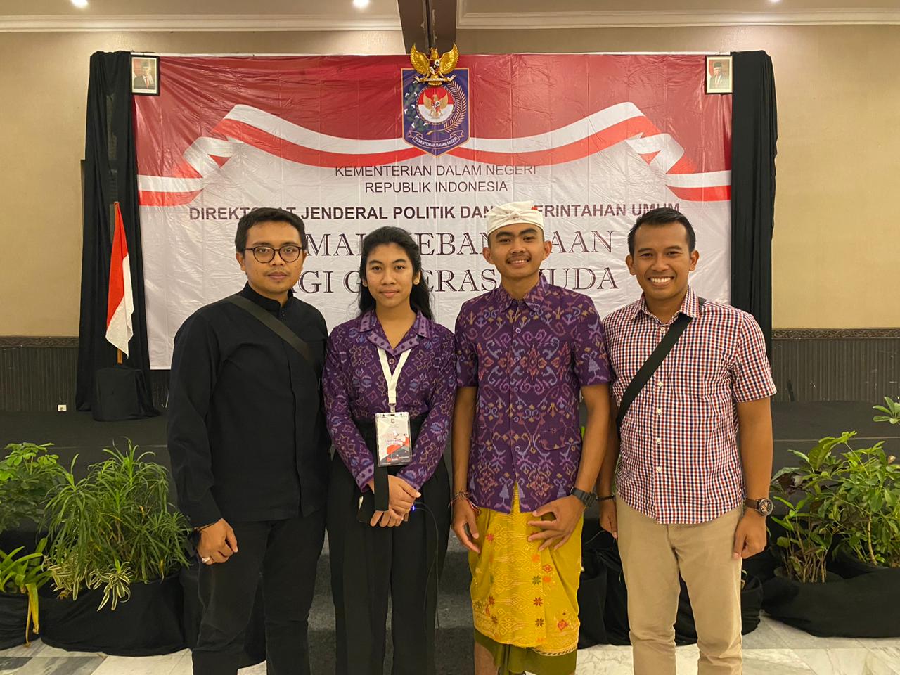 badan-kesbangpol-bali-kirim-putra-putri-bali-pada-kemah-kebangsaan-bagi-generai-muda