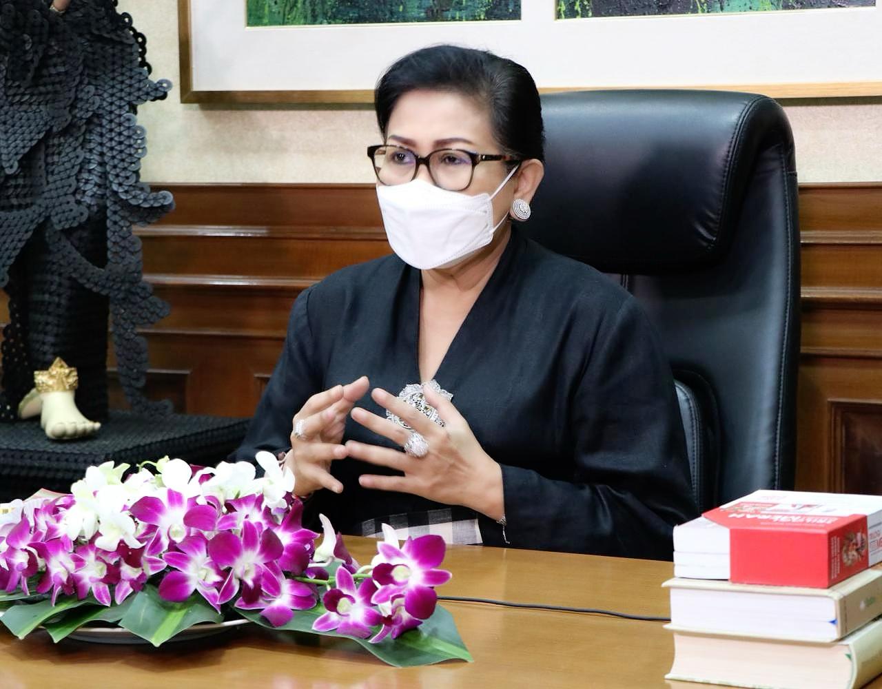 pakis-bali-tanamkan-budi-pakerti-pada-anak-melalui-pengenalan-budaya-bali