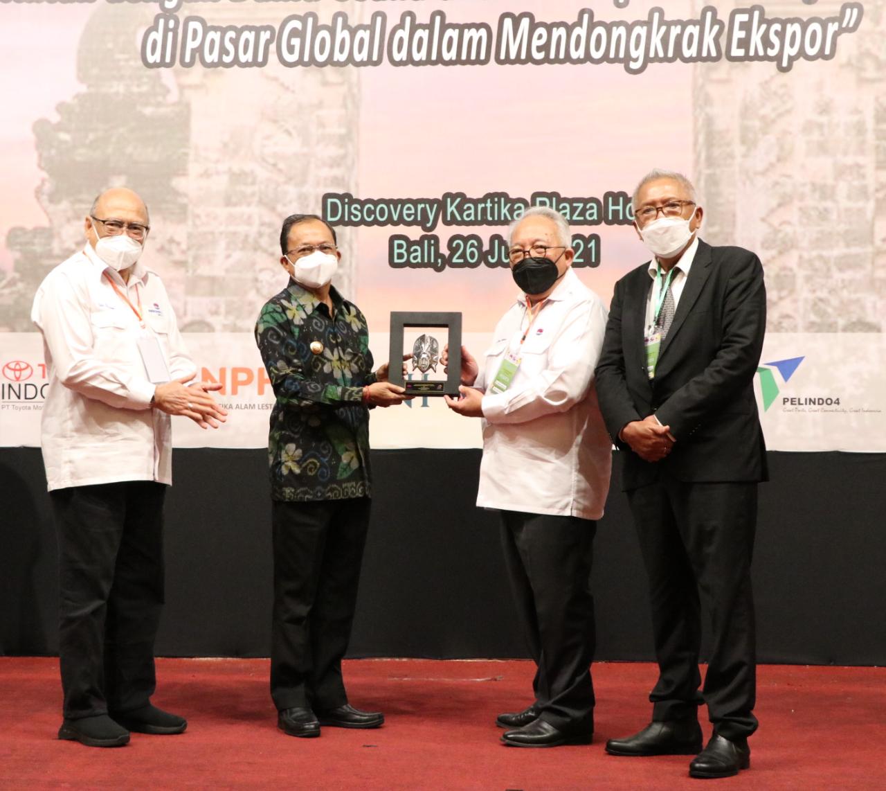 buka-rakernas-gpei-gubernur-koster-tegaskan-negara-maritim-sudah-sepatutnya-tidak-impor-garam-bali