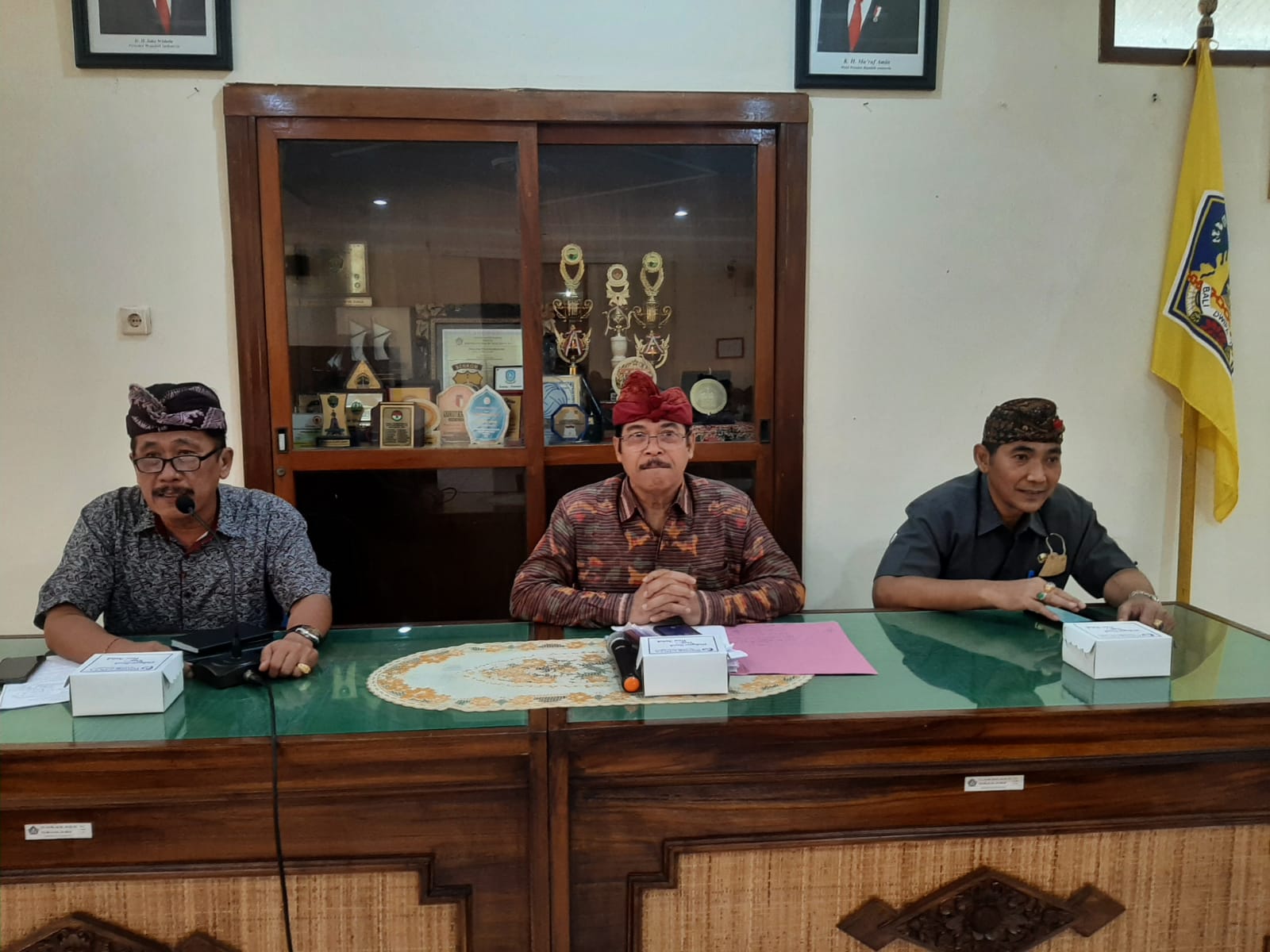 kaban-kesbangpol-pimpin-rapat-usulan-hibah-bpjs-ketenagakerjaan-bagi-rohaniawan-se-bali