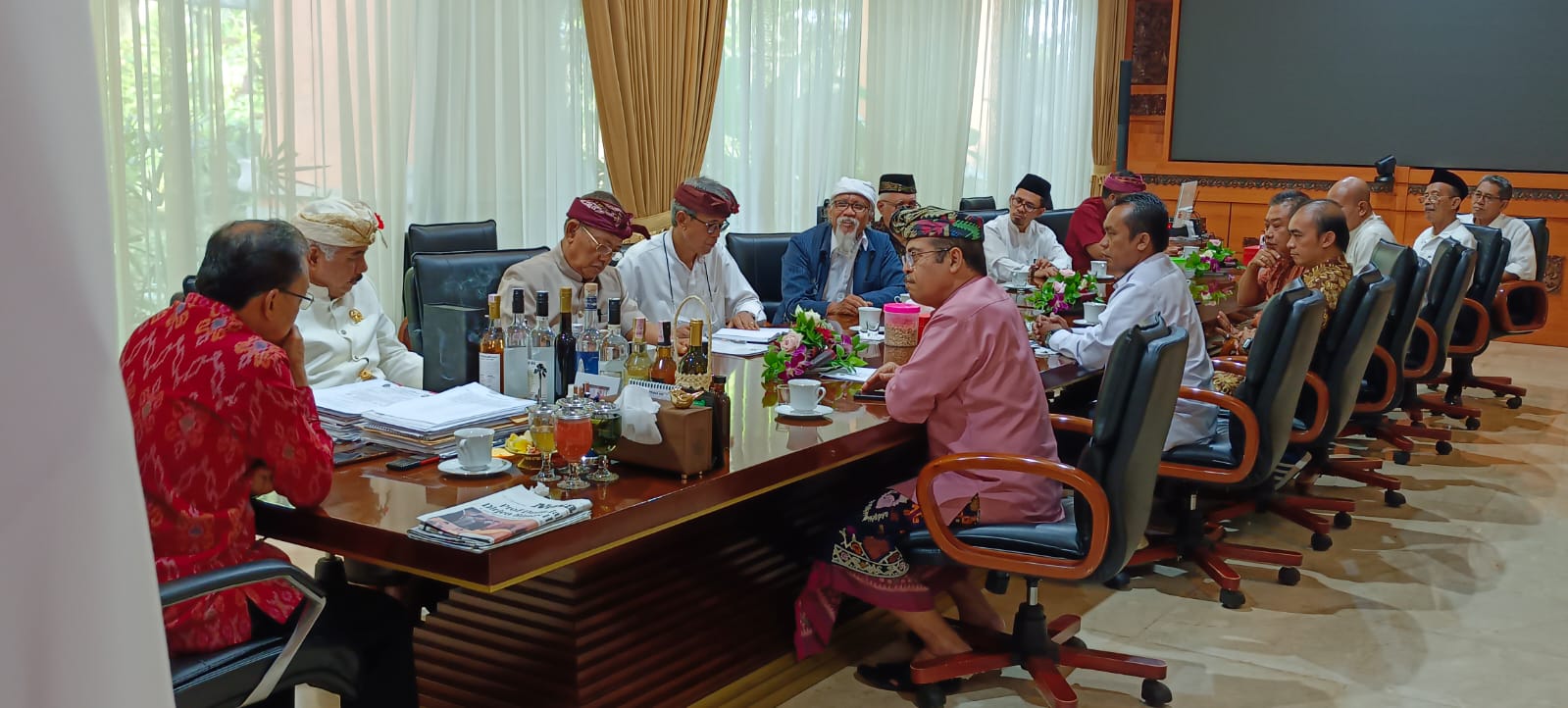 kaban-kesbangpol-dampingi-gubernur-bali-terima-audensi-fkub