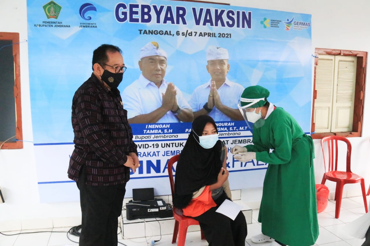 vaksinasi-warga-di-pintu-masuk-bali-penting-dalam-upaya-pembukaan-pariwisata