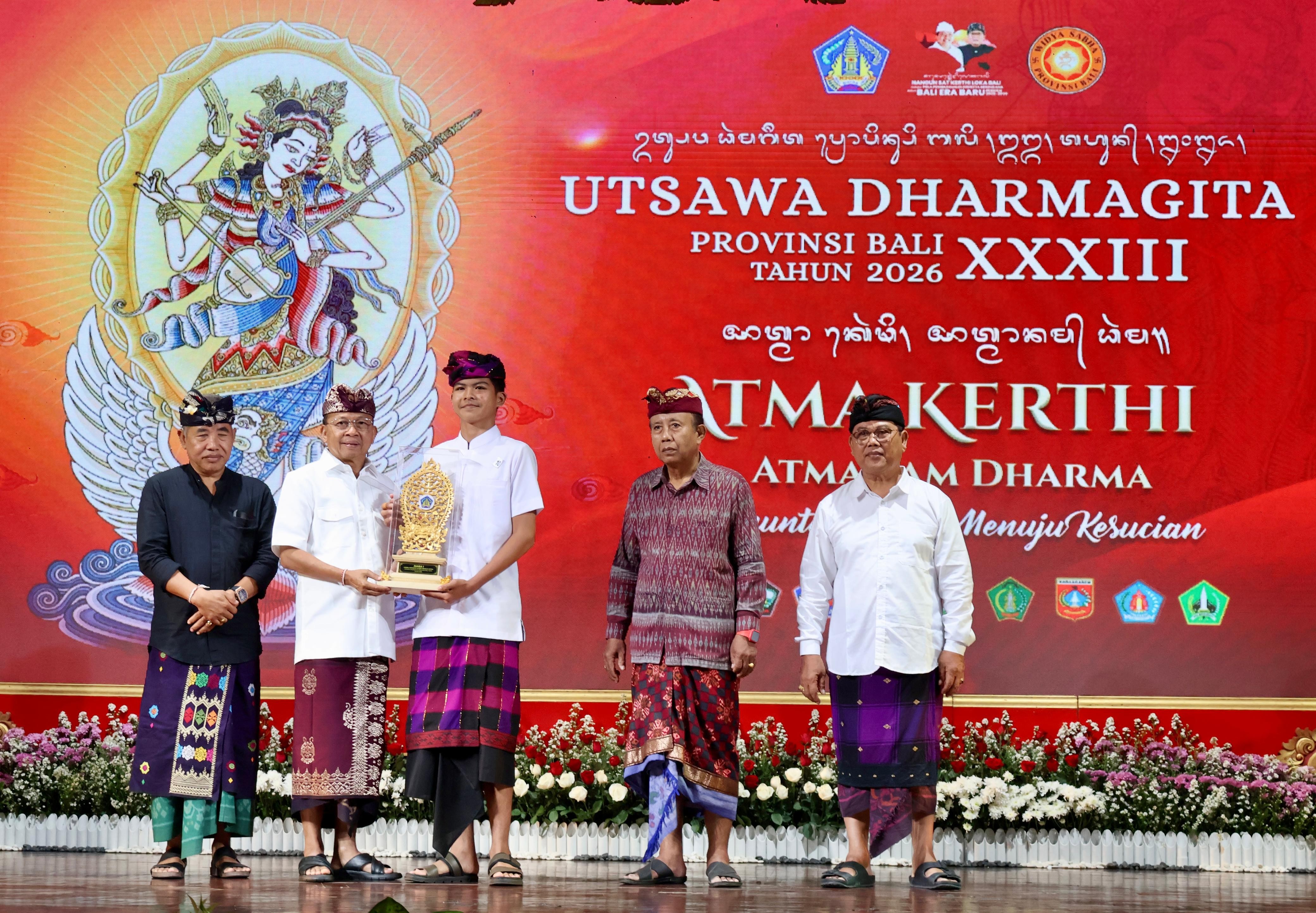 Gubernur Koster Tutup UDG ke-33 Tingkat Provinsi Bali Tahun 2026, Tekankan Regenerasi dan Ajeg Budaya Bali