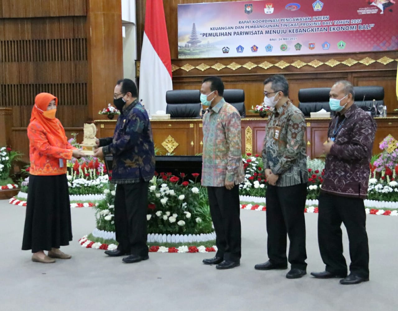 wagub-cok-ace-jabarkan-langkah-pemprov-untuk-pulihkan-ekonomi-pasca-pandemi-covid-19-di-bali