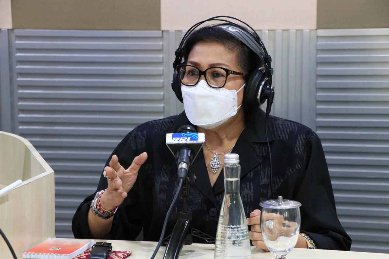 sosialisasi-pengolahan-sampah-berbasis-sumber-ny-putri-koster-roadshow-ke-tiga-radio-di-buleleng