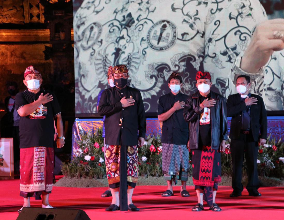gubernur-koster-gemakan-peringatan-bulan-bung-karno-iii-di-bumi-makepung