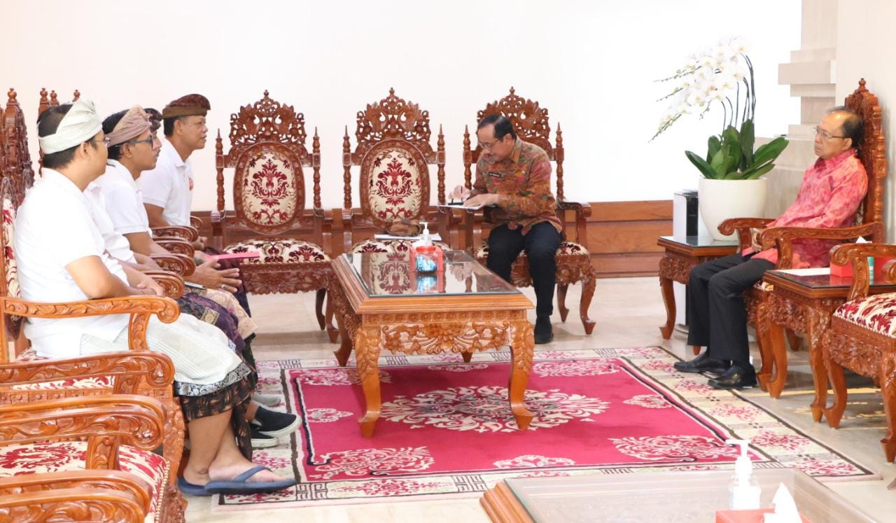 perketat-penggunaan-motor-oleh-wisatawan-gubernur-koster-akan-buatkan-aturan-khusus