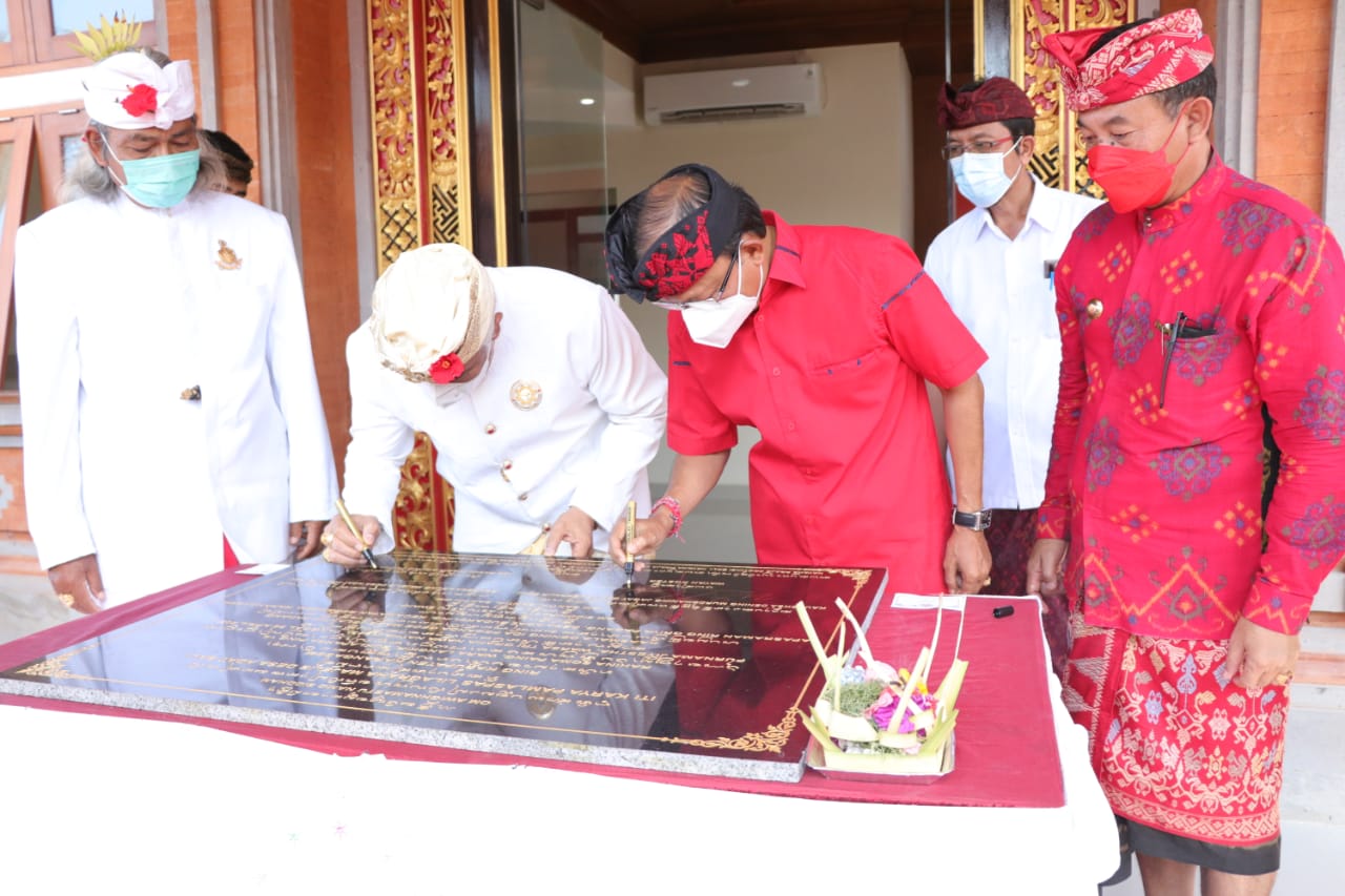 gubernur-koster-resmikan-gedung-mda-kabupaten-karangasem