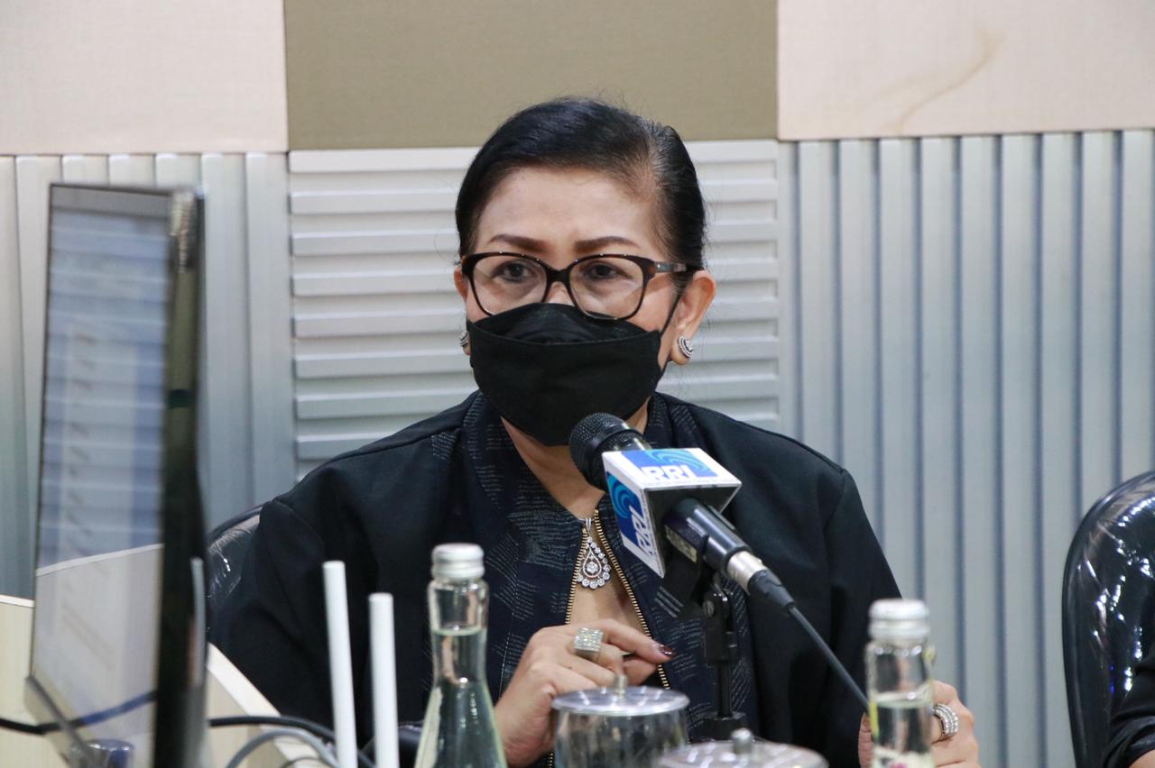 ajak-komponen-masyarakat-bersinergi-ny-putri-koster-harus-percepat-karena-kondisi-darurat-sampah