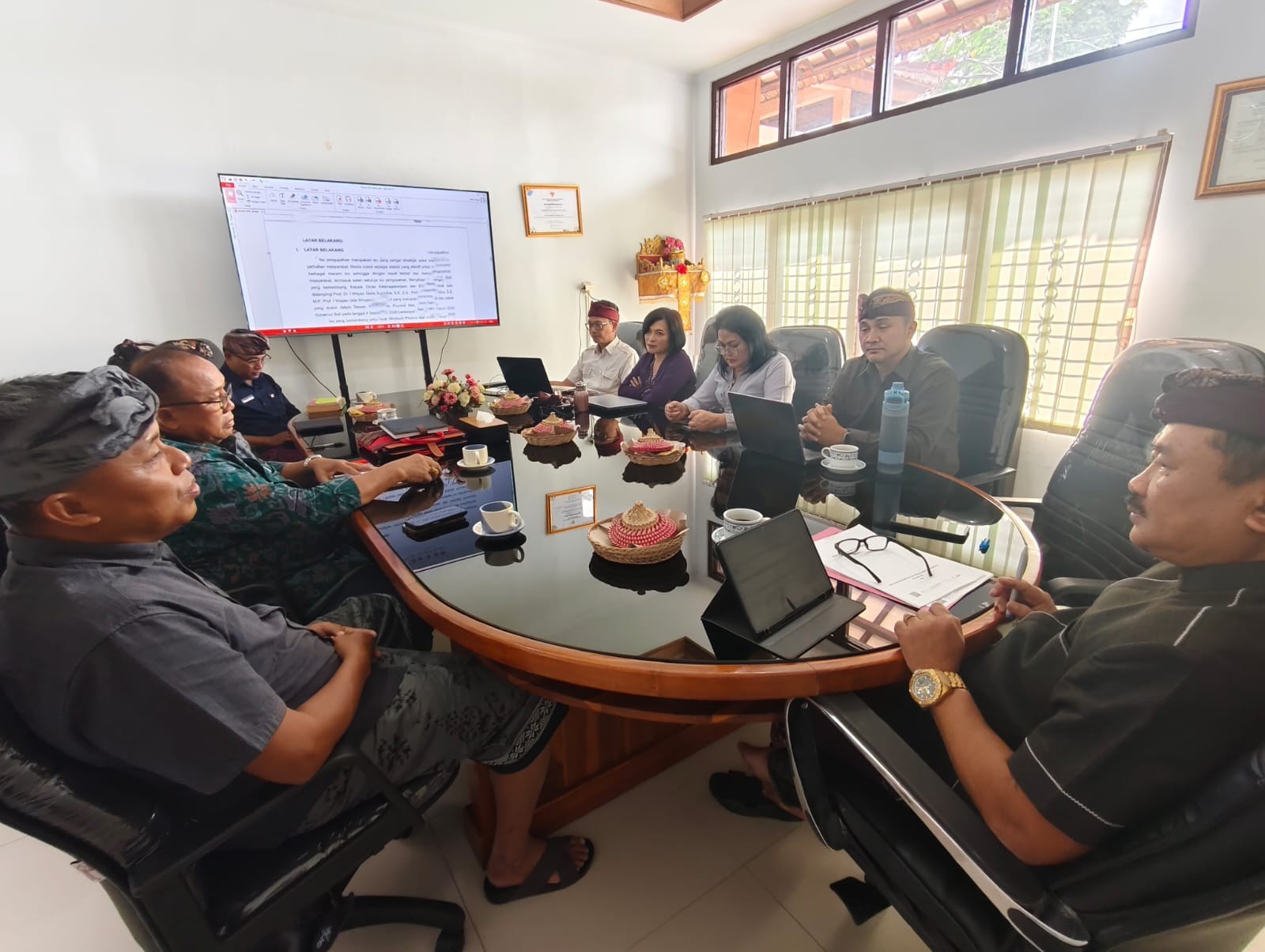 rapat-pembahasan-pelaksanaan-penyusunan-kajian-kebutuhan-hidup-layak-khl-di-bali