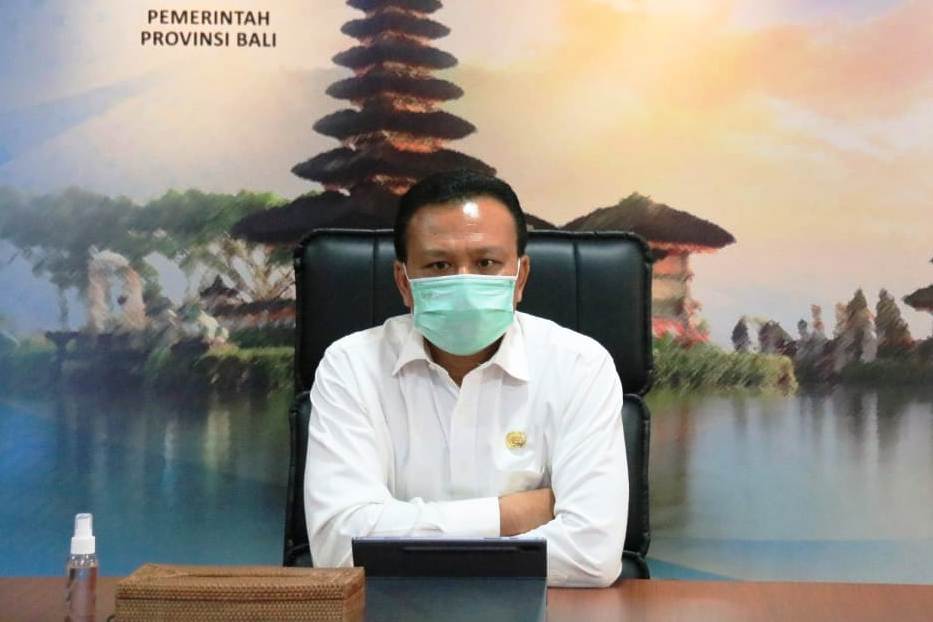 animo-masyarakat-ikuti-vaksinasi-di-wantilan-dprd-dan-nari-graha-tinggi-pemprov-bali-perbaiki-sistem-layanan