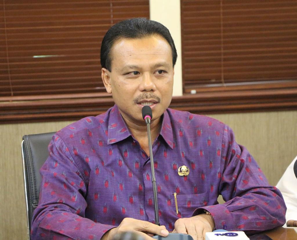 sektor-non-esensial-ditutup-dan-resepsi-pernikahanditiadakan-se-gubernur-bali-nomor-10-tahun-2021-sikapitren-perkembangan-kasus-covid-19-di-bali