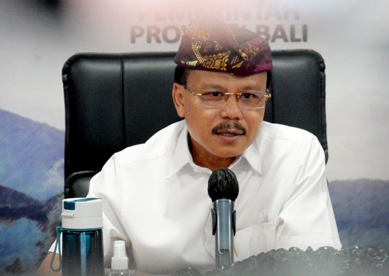 bantuan-peduli-bencana-pemprov-bali-dukung-pemulihan-ntt-pasca-bencana-banjir-bandang