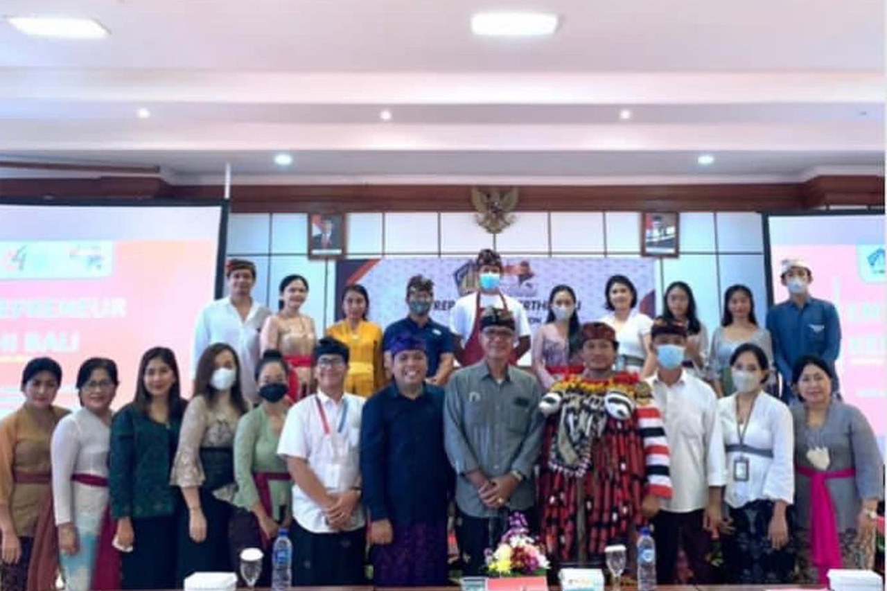 maknai-hari-jadi-provinsi-bali-dinas-koperasi-ukm-provinsi-bali-sukses-gelar-entrepreneur-kerthi-bali
