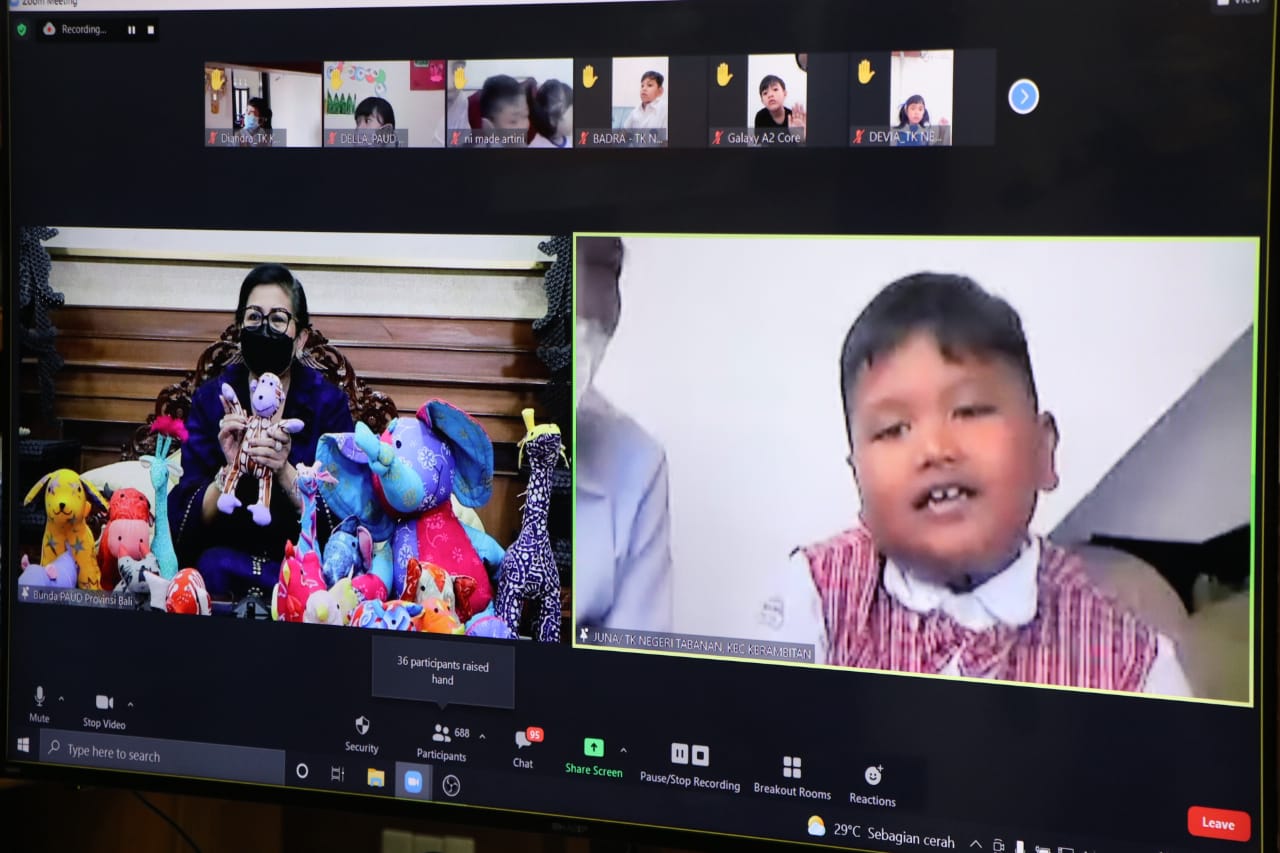 bunda-paud-menyapa-ny-putri-koster-mendongeng-untuk-anak-anak-secara-virtual