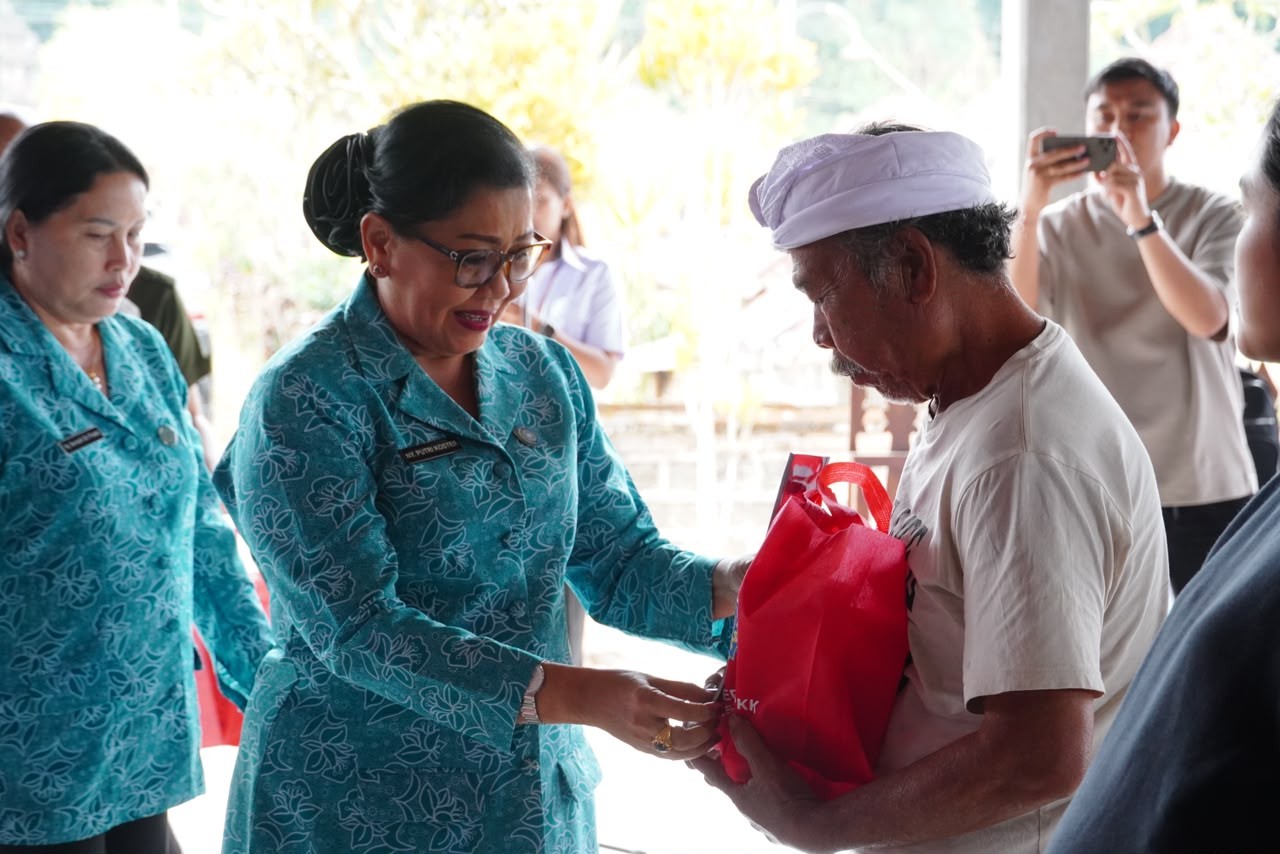 bergerak-dan-berbagi-sasar-tiga-desa-di-bangli-ibu-putri-koster-tekankan-gizi-keluarga-dan-pemberdayaan-pkk